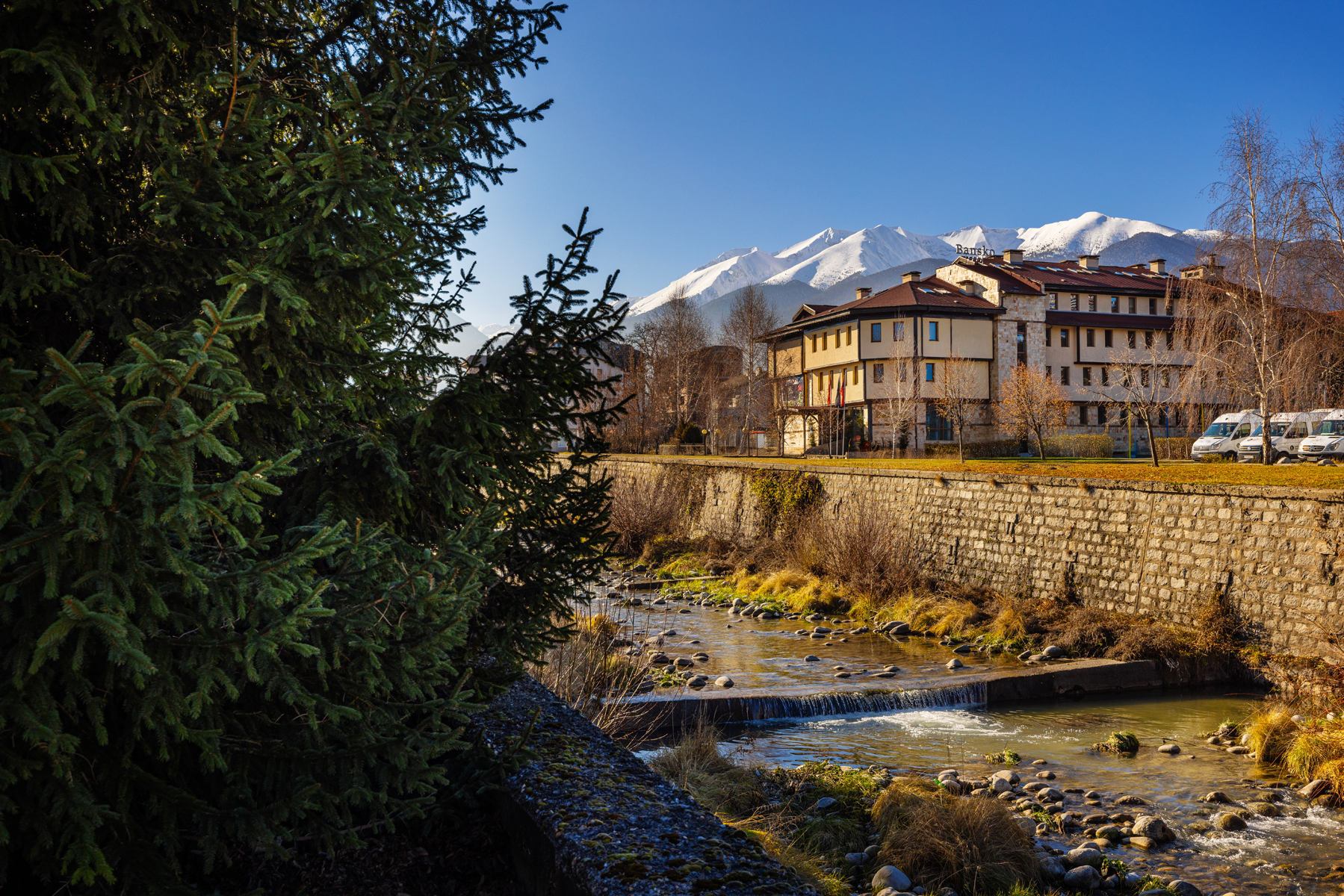 Coworking Bansko on the Glazne river in central Bansko